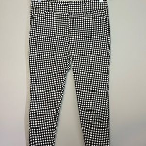Old Navy - Hingham Skinny Ankle Length Pants - Size 4